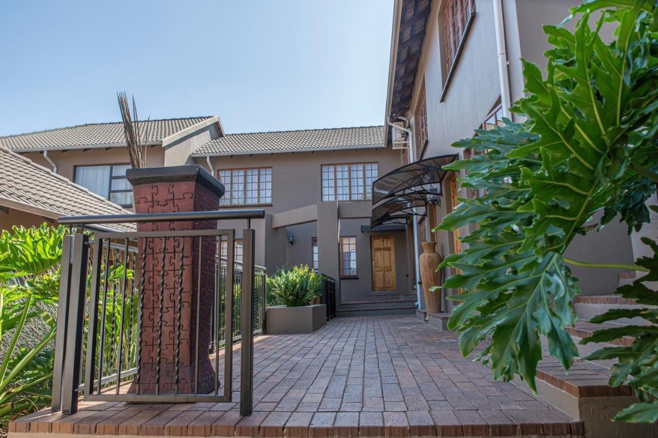 Ruth Avenue Guest House 에덴베일 외부 사진