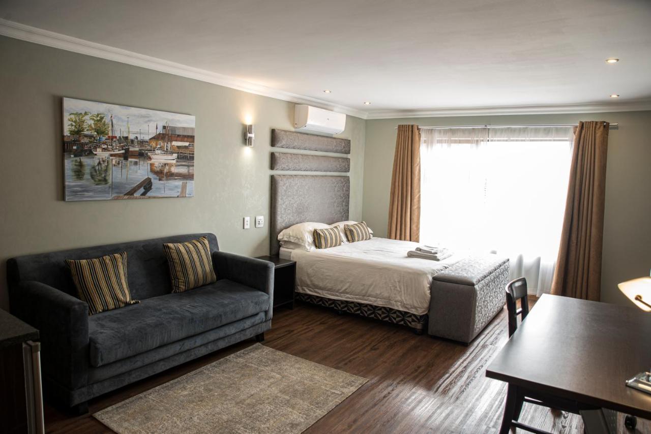 Ruth Avenue Guest House 에덴베일 외부 사진